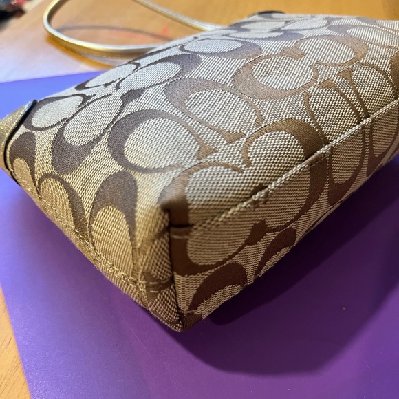 Coach Signature Brown Canvas Gold Leather Trim Turnlock Wristlet - Coin Wallet - Picture 9 of 12